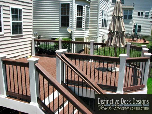 A round deck in a North Virginia backyard.